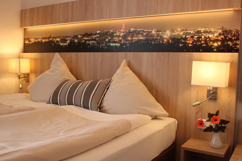 Hotel Restaurant Kromberg Ремшейд Номер фото