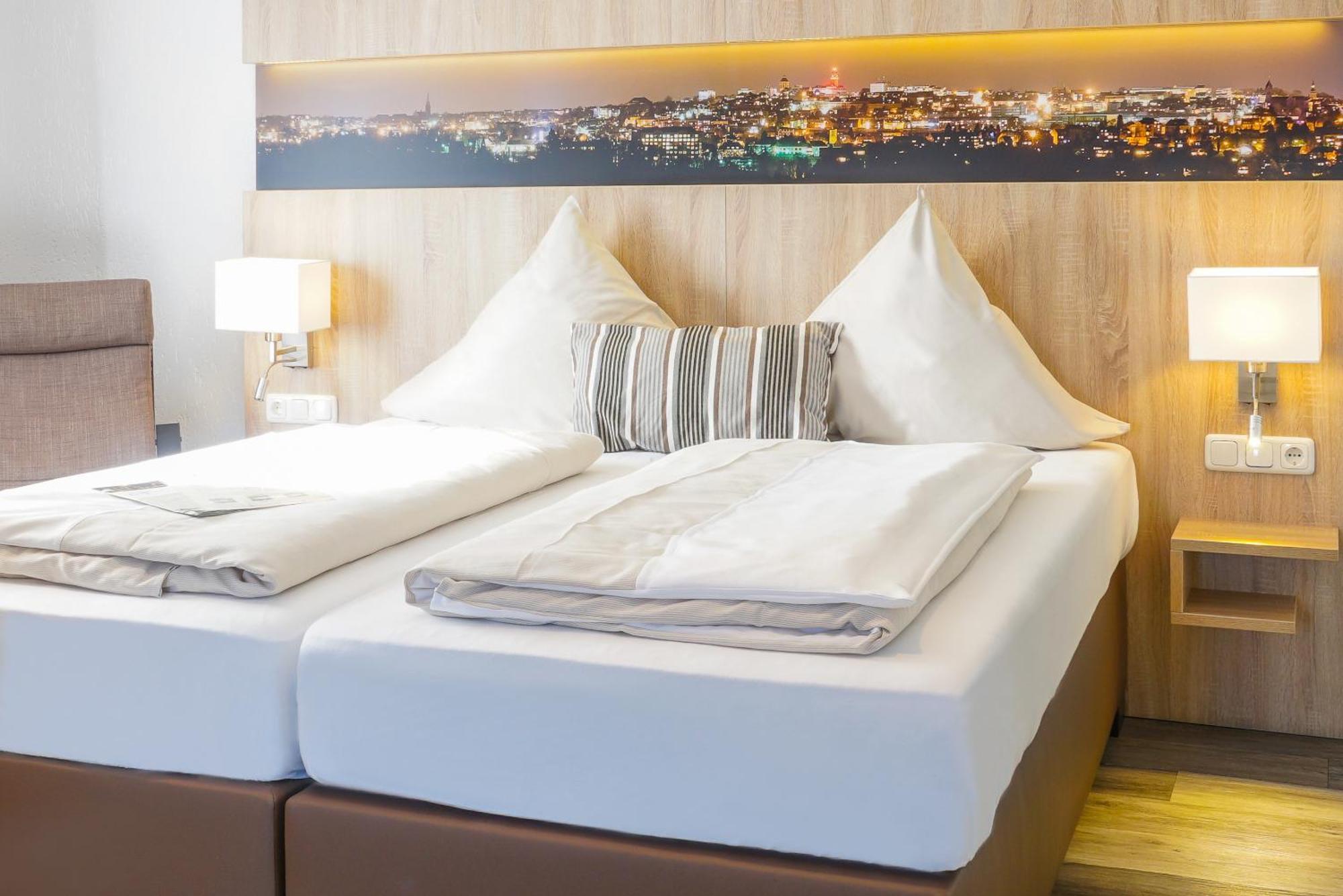 Hotel Restaurant Kromberg Ремшейд Экстерьер фото