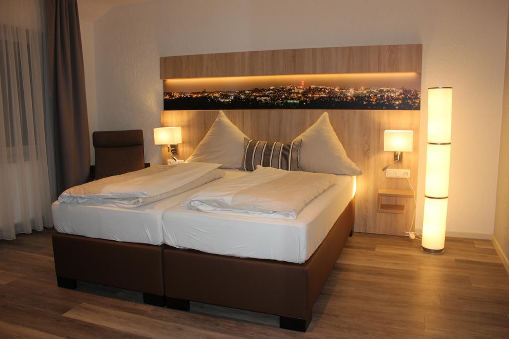 Hotel Restaurant Kromberg Ремшейд Экстерьер фото